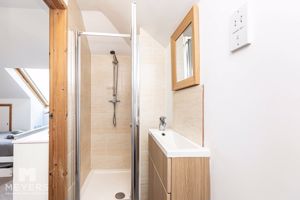 Photo 19- click for photo gallery